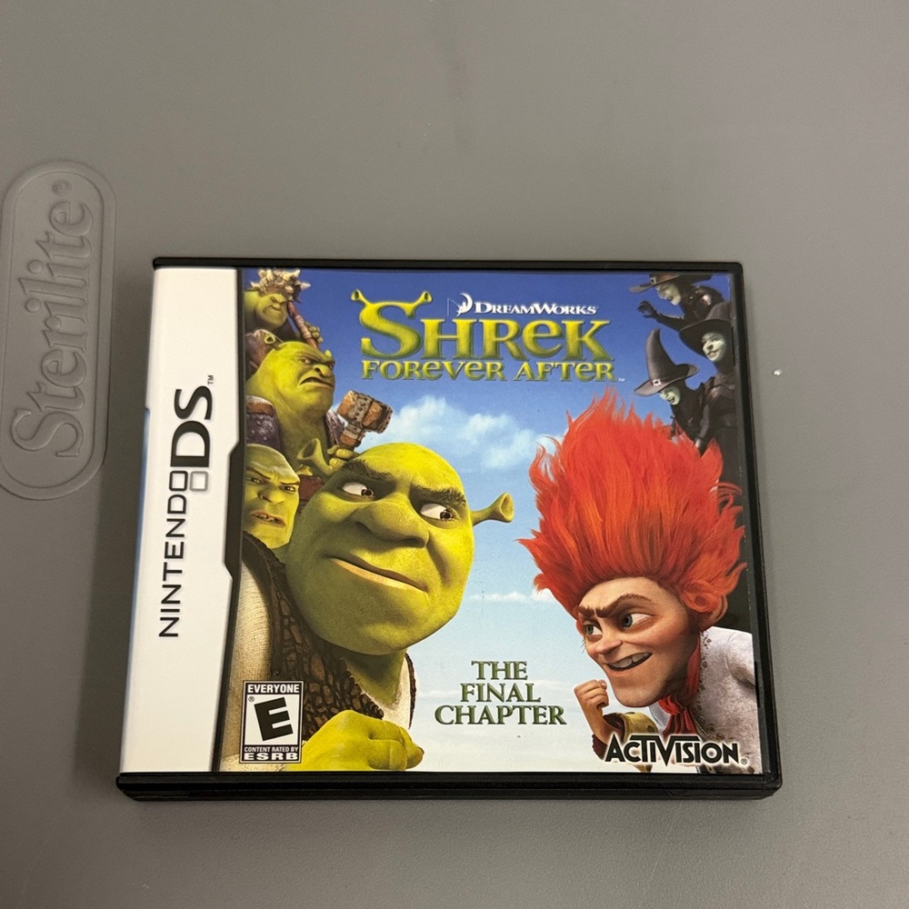 Nintendo DS Shrek Forever After - Black and White